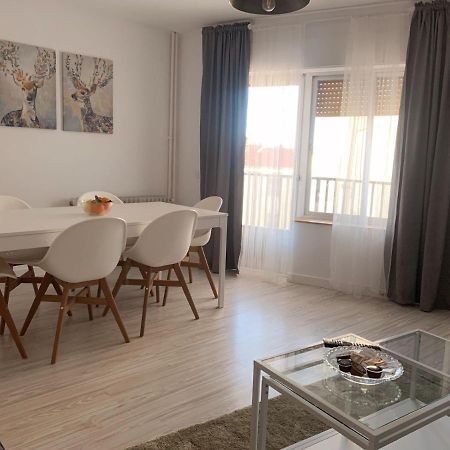 Vut Avila Centro Ciudad Kültér fotó