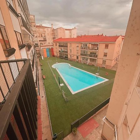 Vut Avila Centro Ciudad Kültér fotó